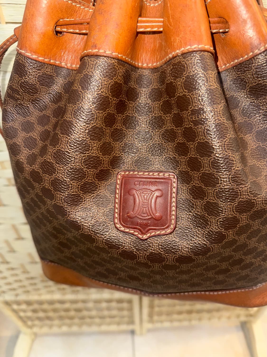 정품 셀린느 마카담 복주머니 숄더백 팝니다 상품이미지2