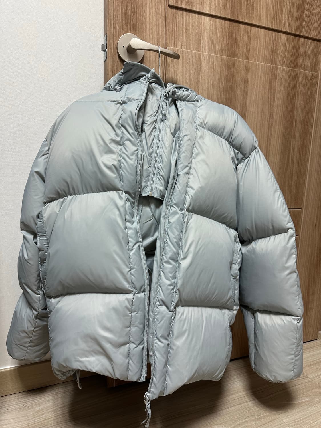 누마레 ee 패딩 그레이 레귤러 M 상품이미지2