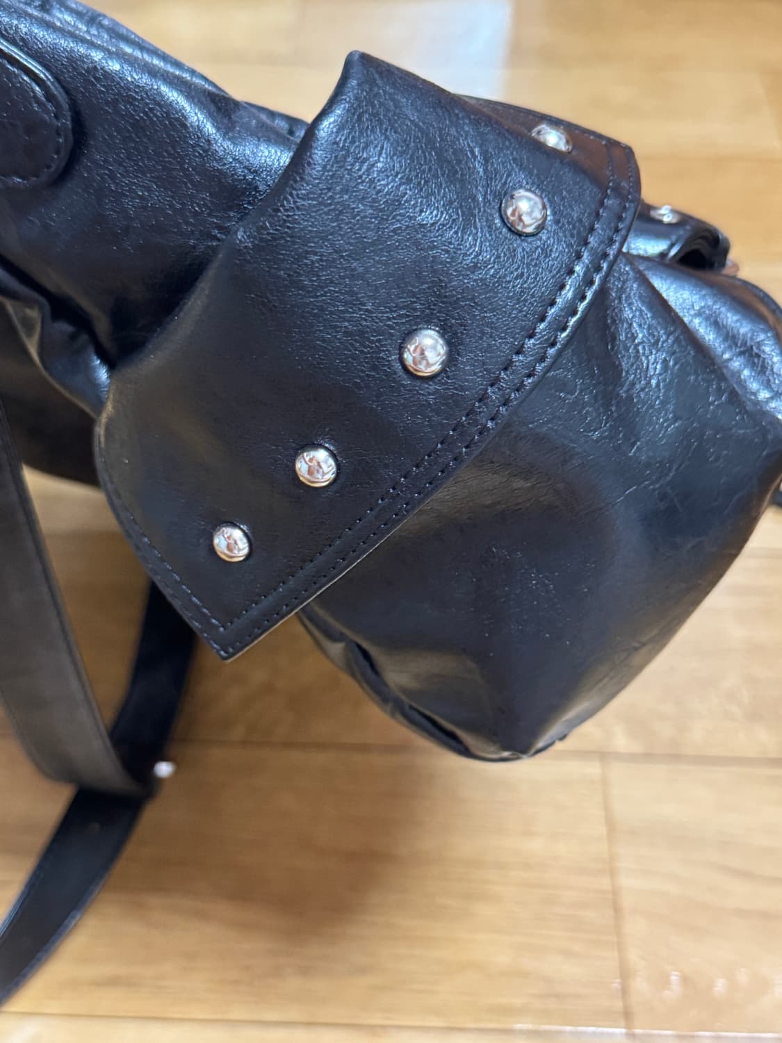 다이닛 스터드 포켓 빅백 블랙 상품이미지7