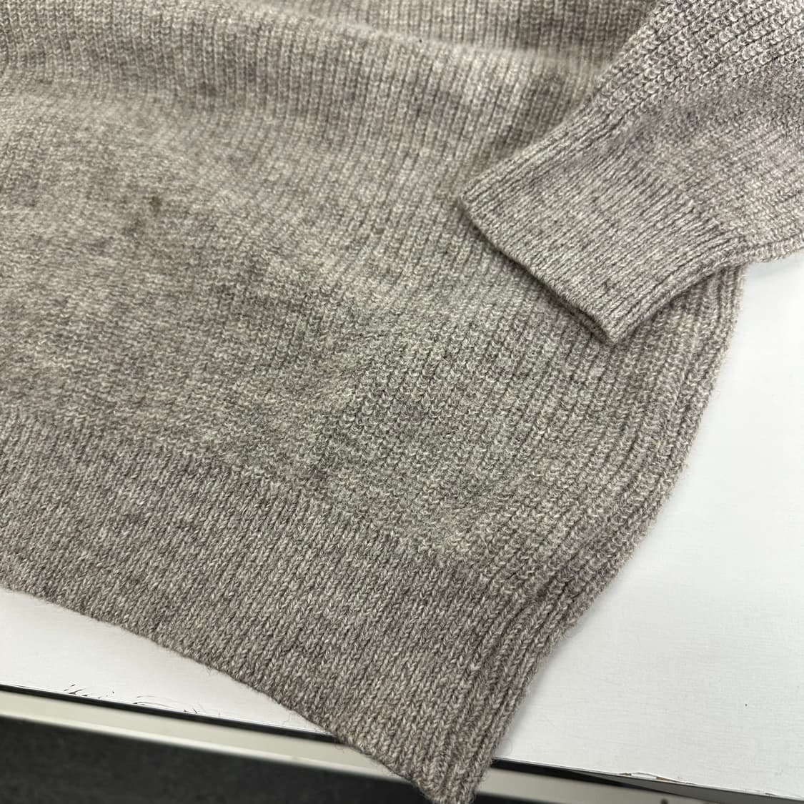 100 라코스테 그레이 울 니트 상품이미지5