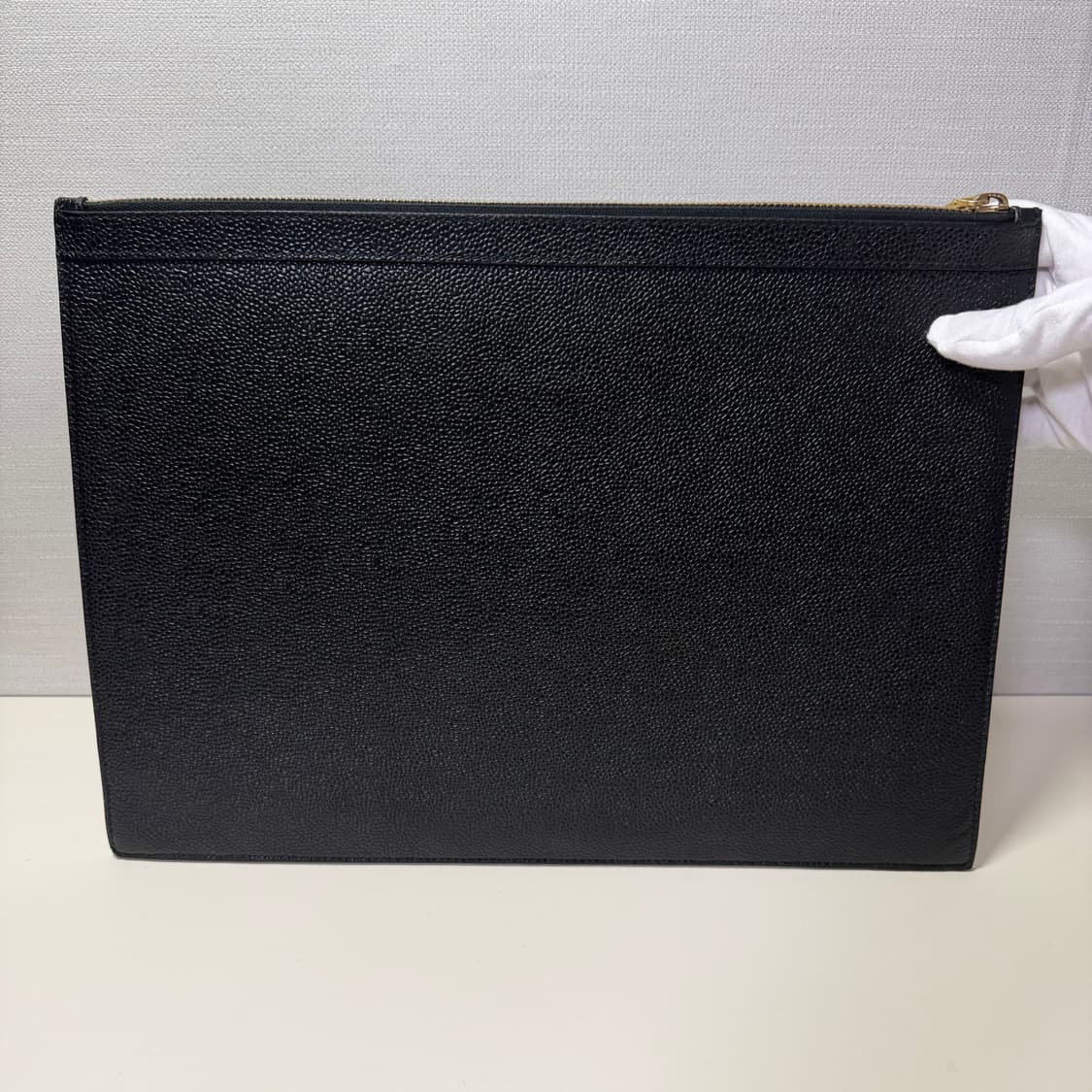 [정품/S+급] 톰브라운 페블 그레인 레더 클러치 라지 상품이미지5
