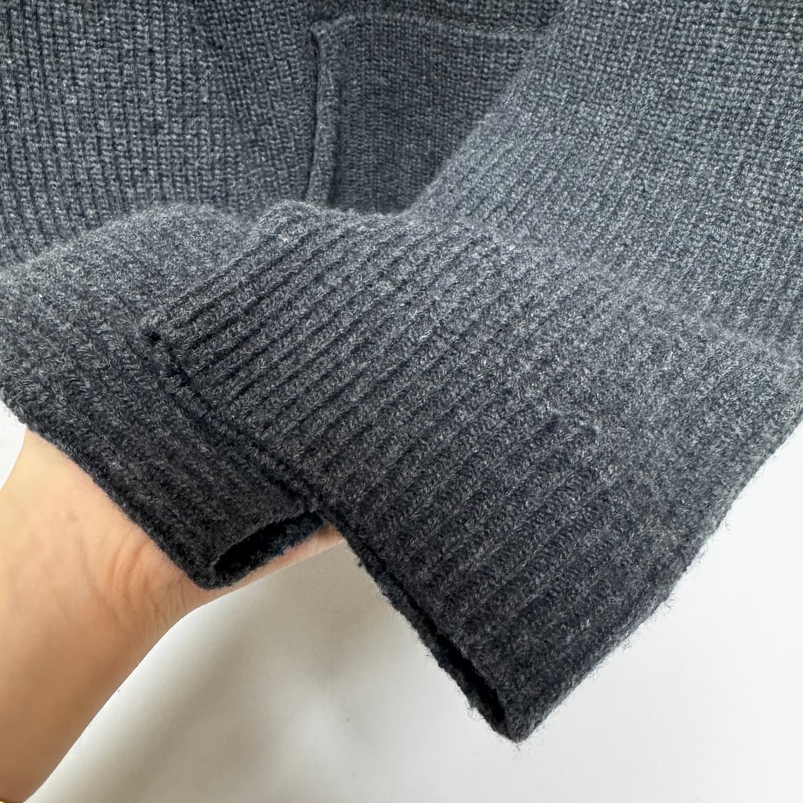 셀린느 리브드 울 니트 후드 XXL  상품이미지4