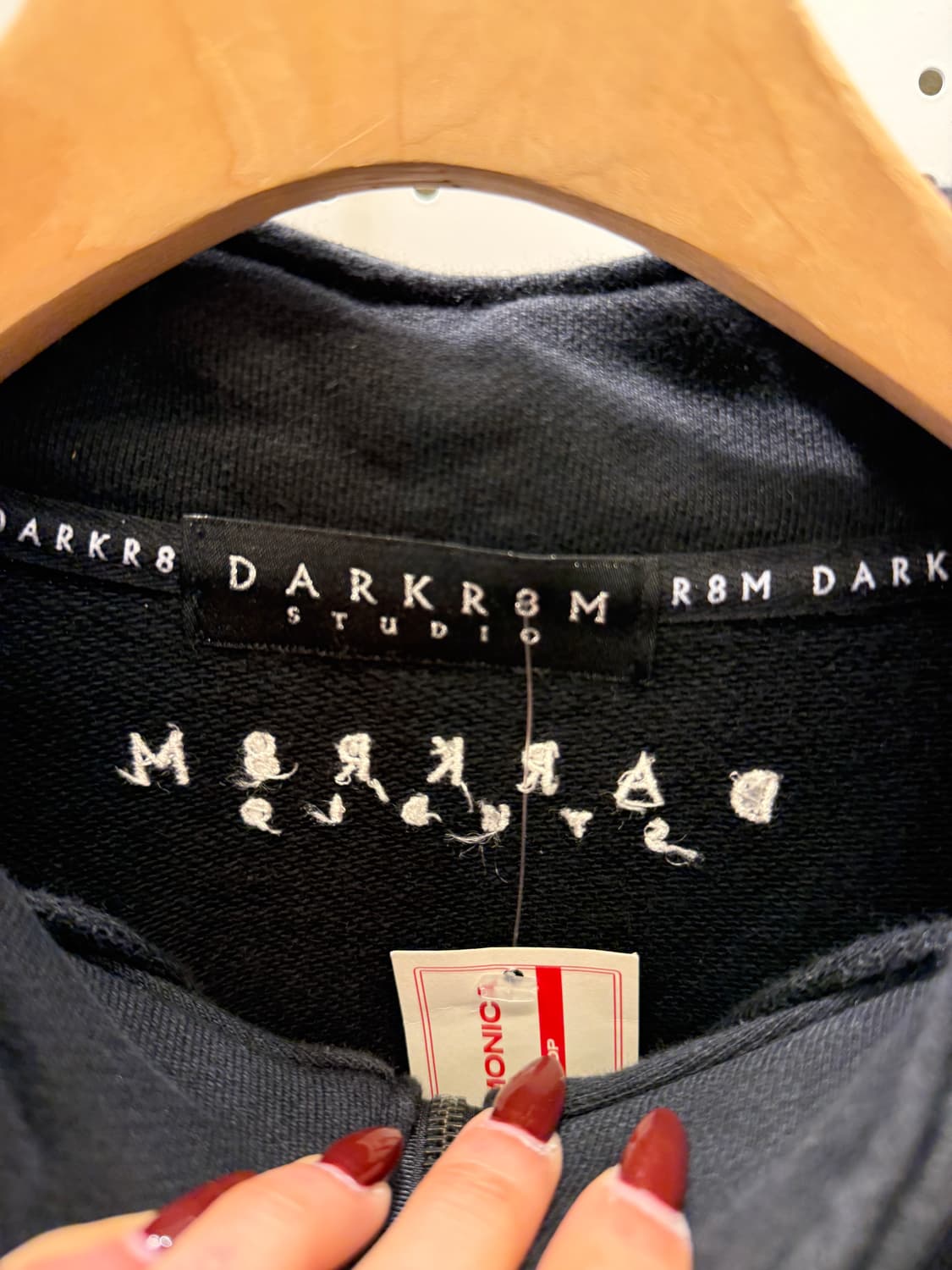 다크룸 스튜디오 쿼터 하프집업 블랙 U1439 상품이미지5