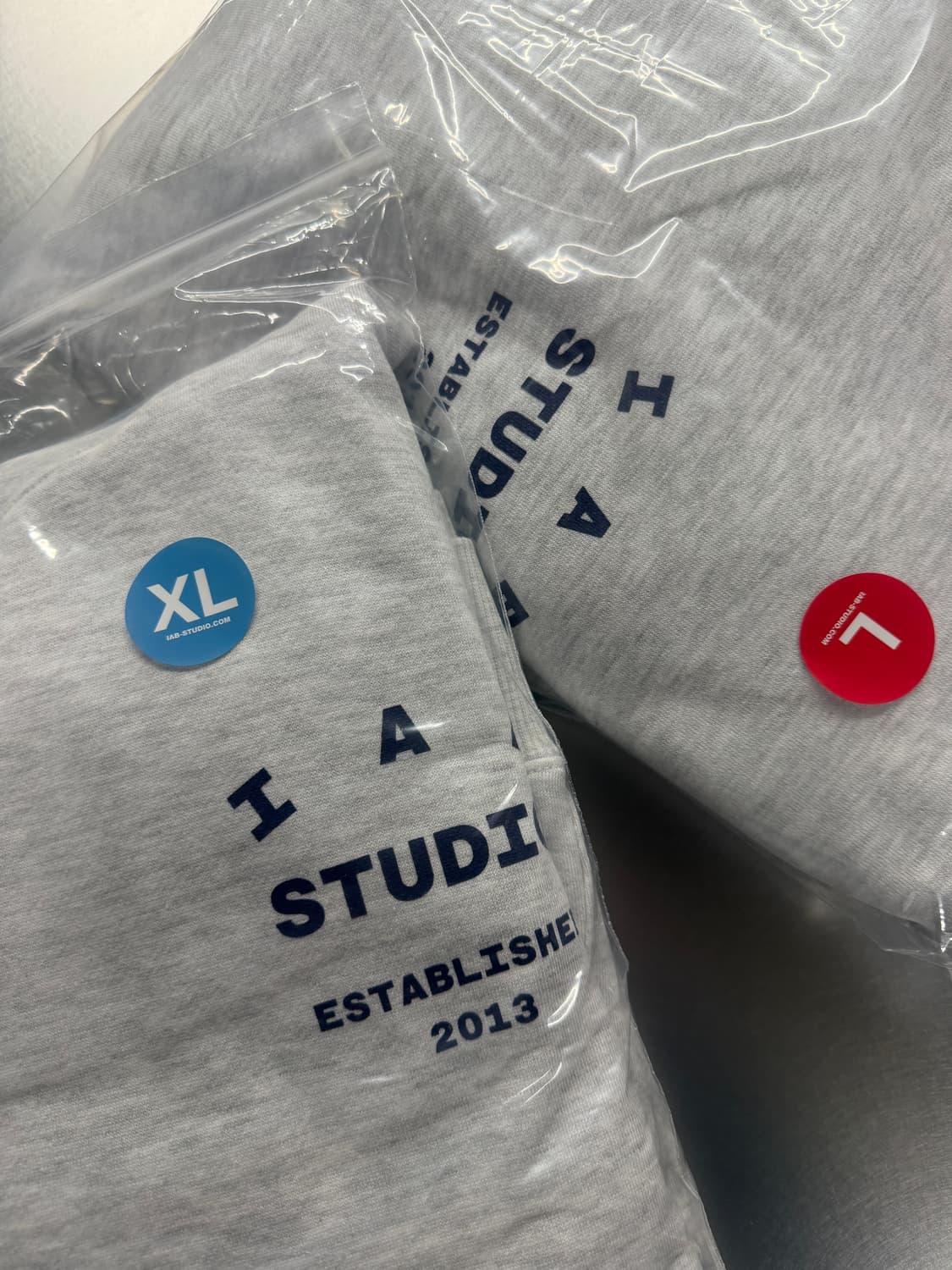 아이앱스튜디오 25 라이트 그레이 네이비 L,XL 상품이미지2