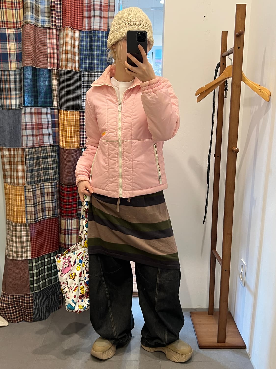 히스테릭글래머 딸기우유 로고 숏 패딩 상품이미지3