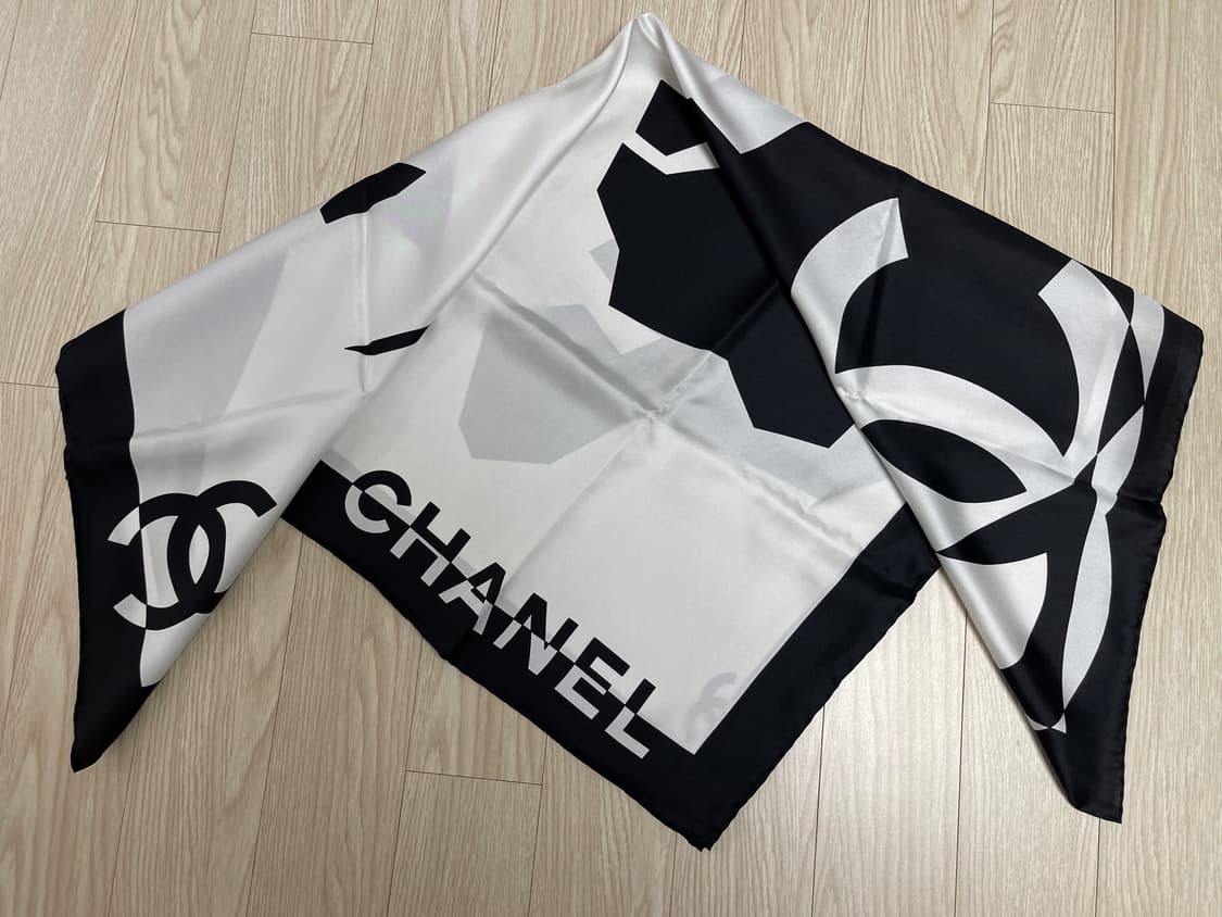 샤넬 마드모아젤 코코 G22 실크 스카프 CHANEL 상품이미지8