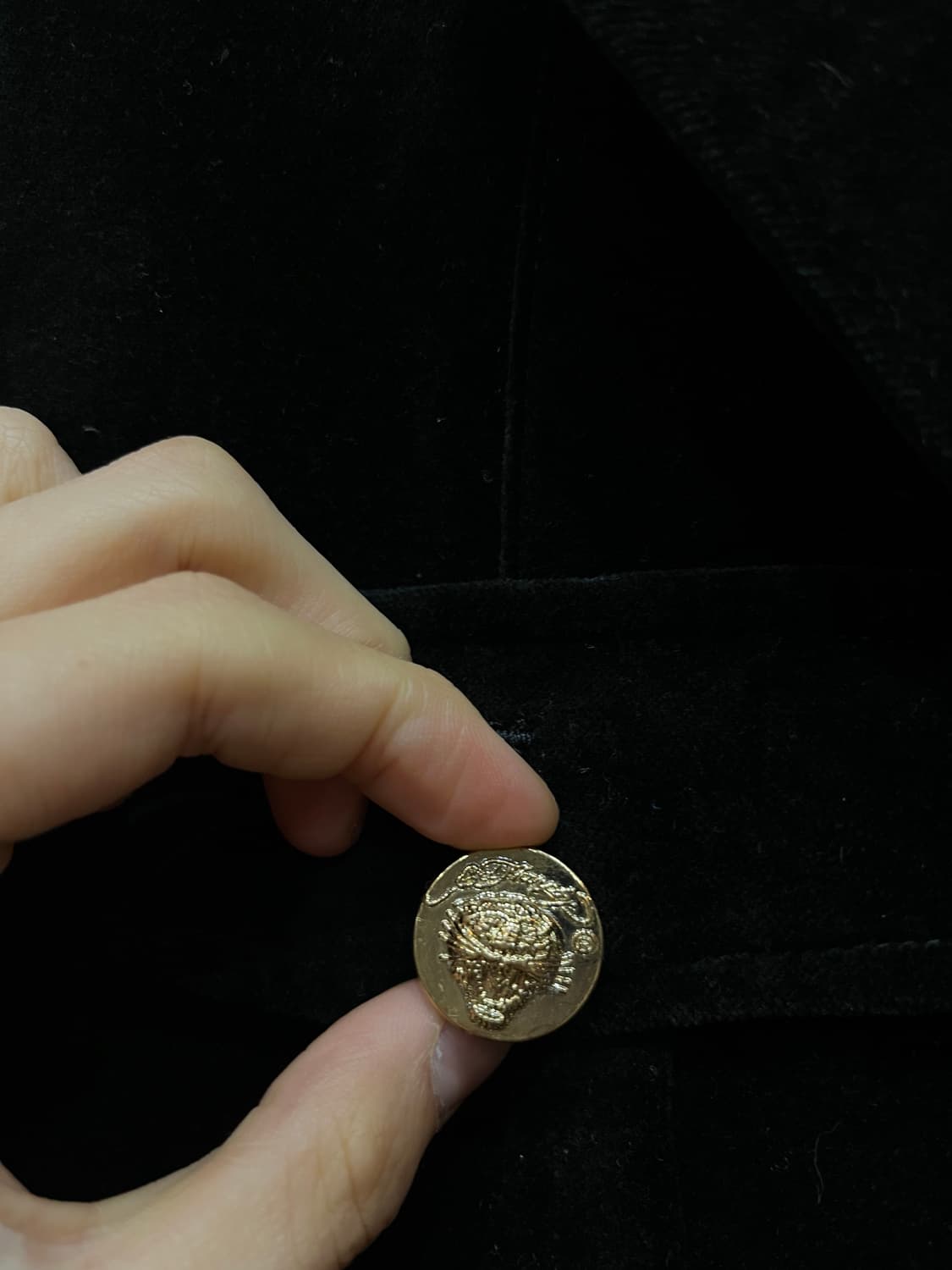 ED HARDY 에드하디 금장 자수 벨벳 자켓 상품이미지4