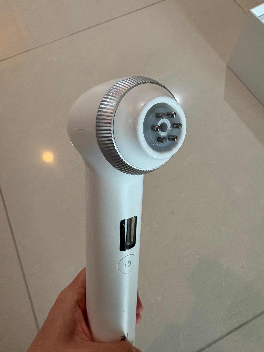 메디큐브 울트라튠 40.68 풀박스  상품이미지4