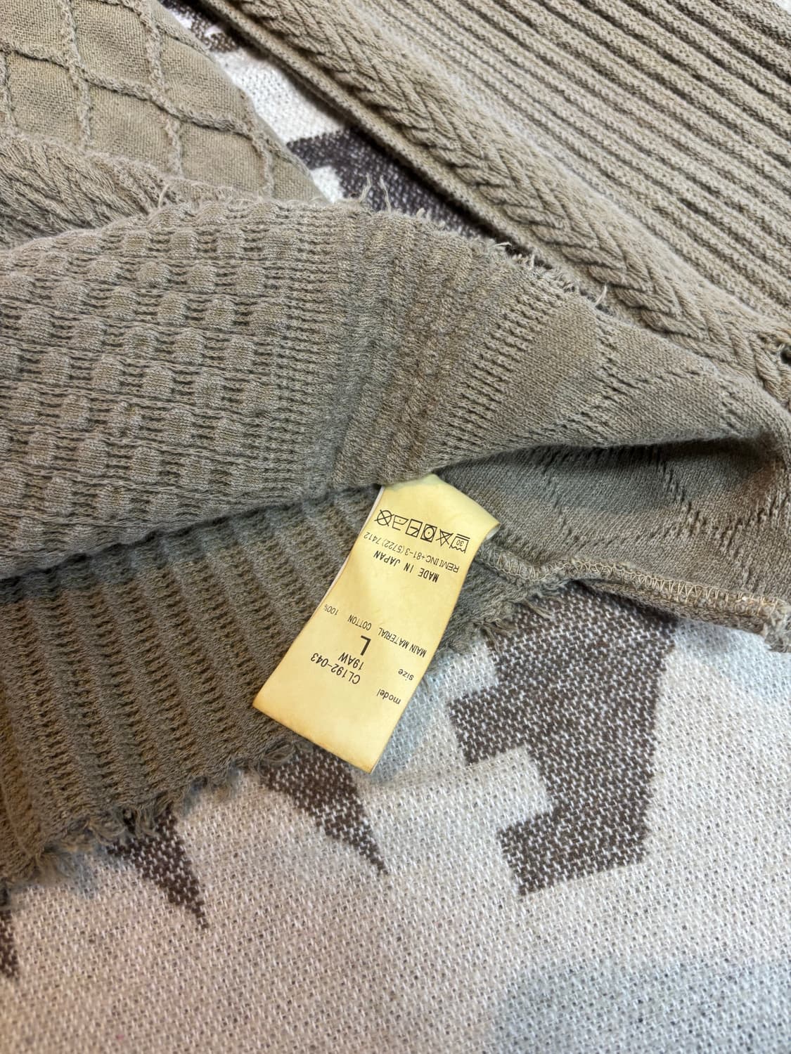 CAL O LINE 케이블 자카드 컷오프 니트  상품이미지7