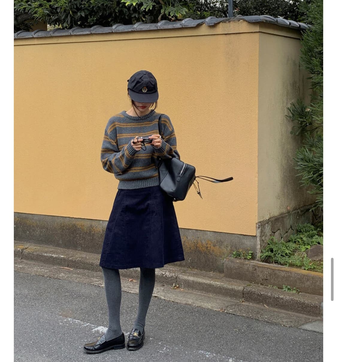 [addmore] 에드모어 니브 코듀로이 미디스커트 (navy) 상품이미지3