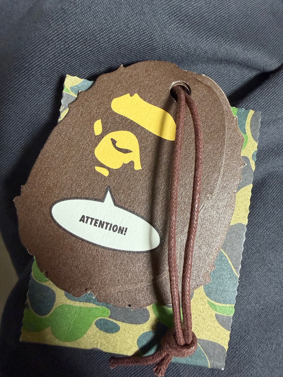 베이프 가먼트 다이 컬리지 릴렉스드 핏 긴팔 티셔츠 차콜 상품이미지4