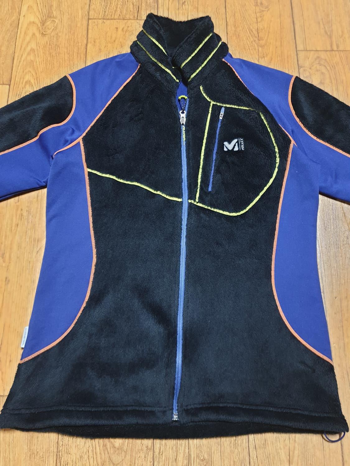 1096 밀레 아웃도어 기모 집업 100 사이즈입니다 상품이미지1