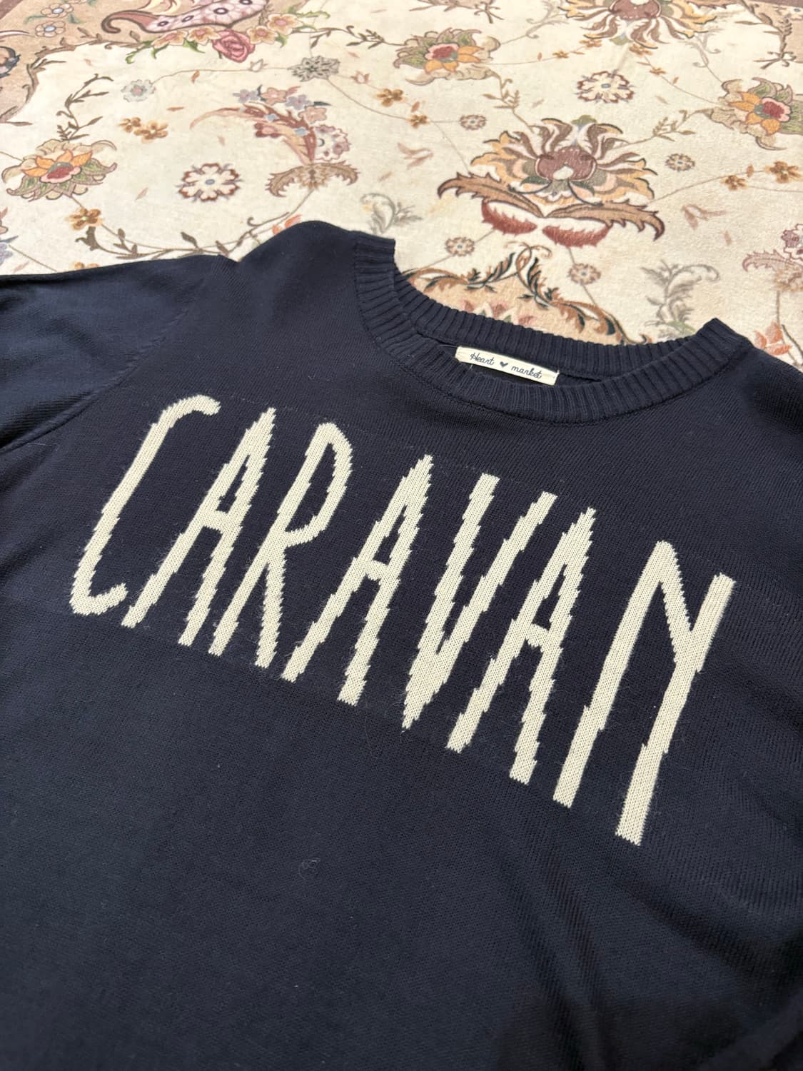 하트마켓 레터링 긴팔니트 상품이미지3