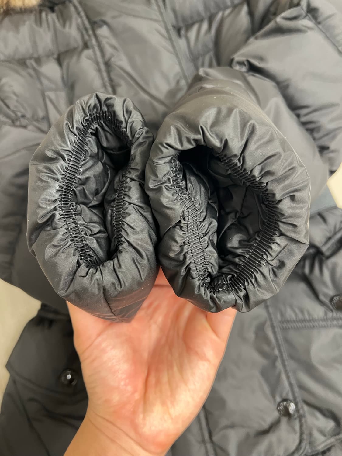 [블랙 1/새상품급] 몽클레어 클로에 여성패딩 블랙 1사이즈 풀구성 상품이미지7