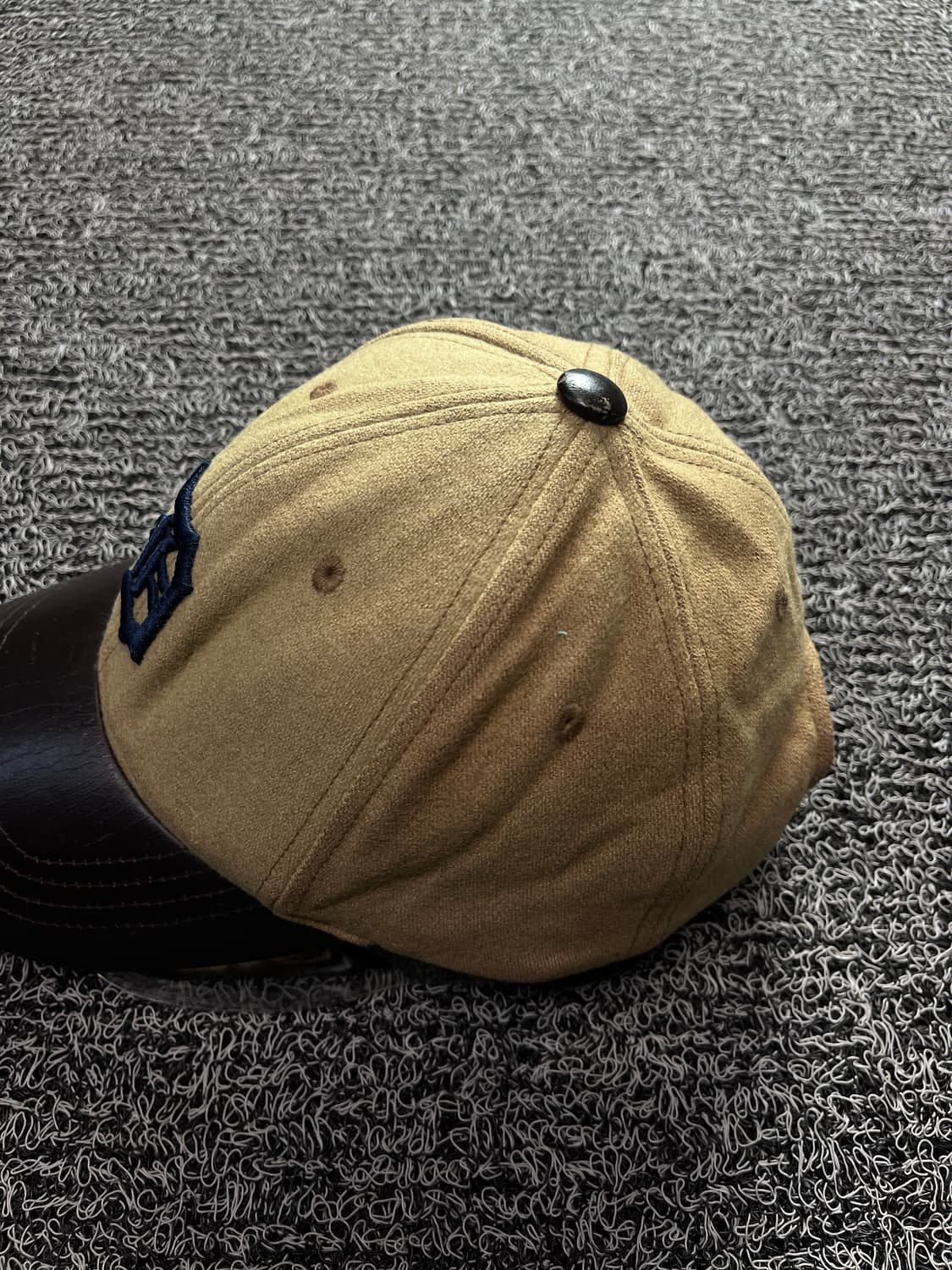 00s MLB 디트로이트 타이거즈 빅로고 레더 디테일 볼캡 366 상품이미지3