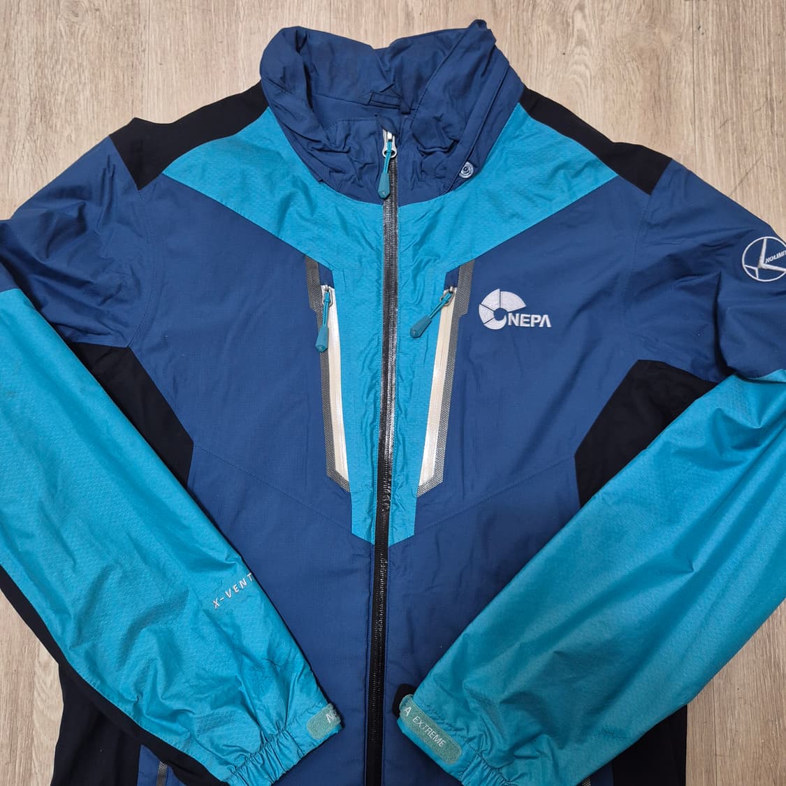 네파 코리밋 X-VENT 투톤 바람막이 집업자켓 상품이미지2