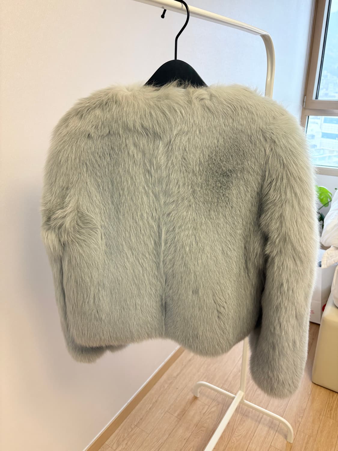 비탐 민트라이트블루 로얄 사가폭스 퍼 자켓 새상품  상품이미지4