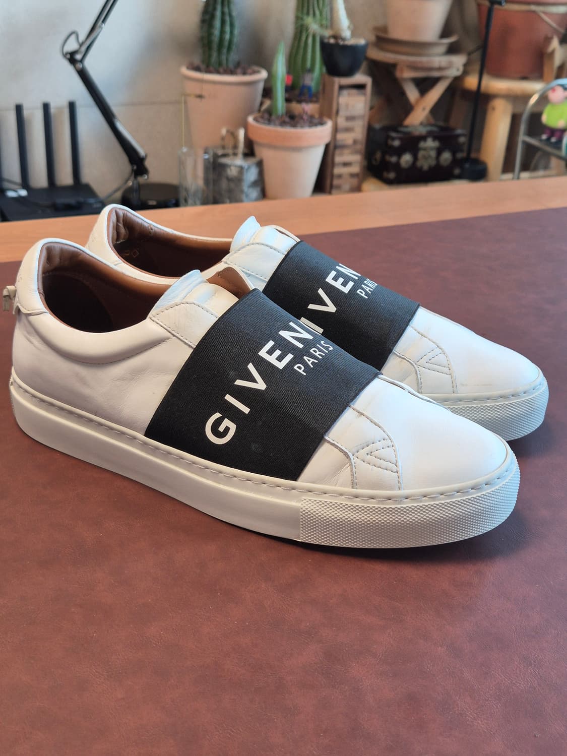 265-270(41) 지방시 스니커즈  상품이미지8