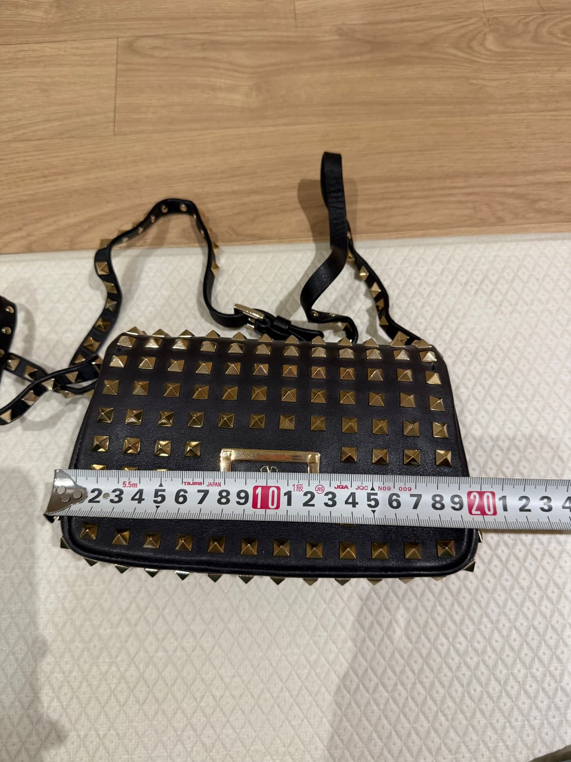 발렌티노 스터드 미니크로스백 상품이미지6