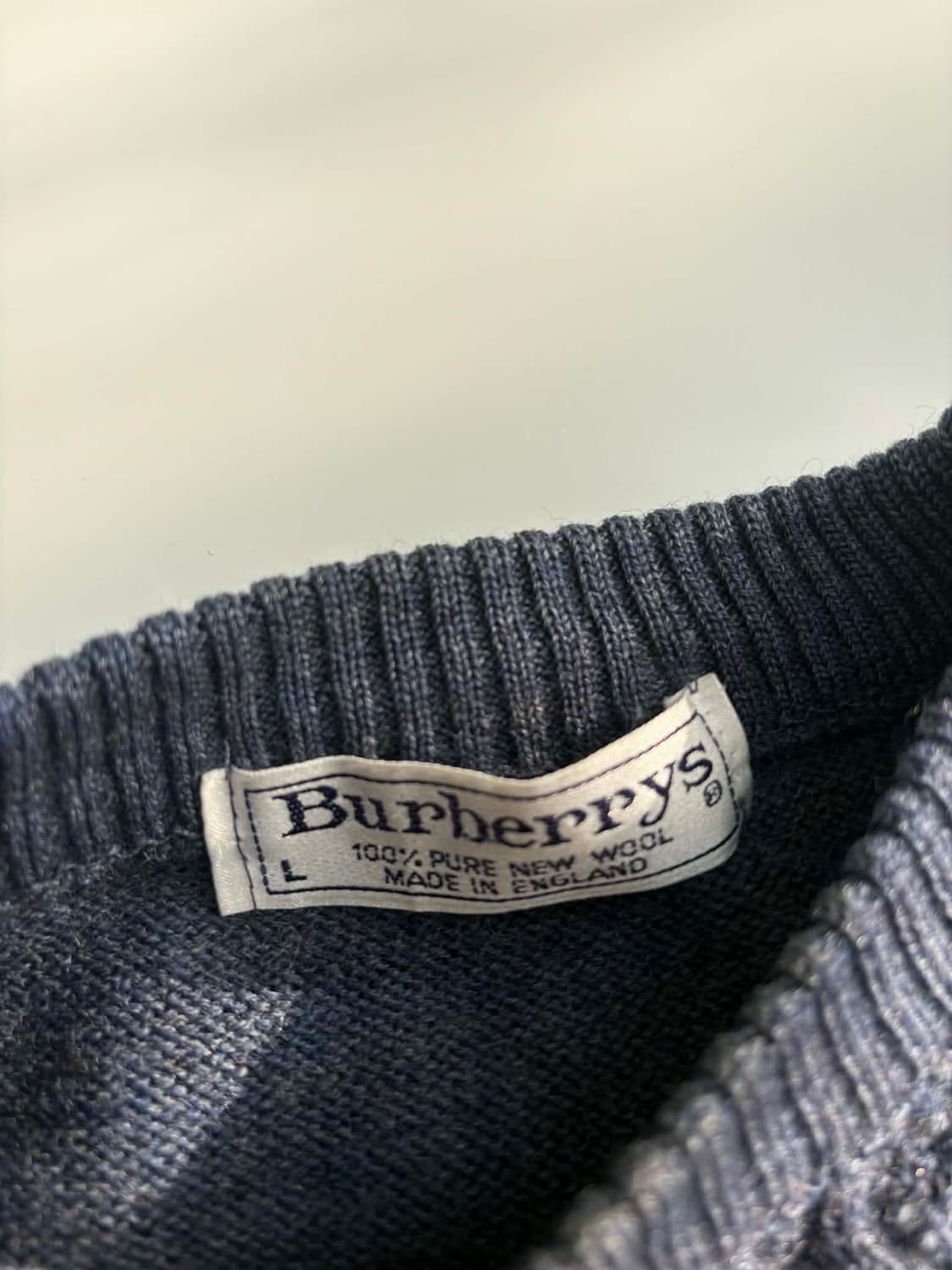 [L] 버버리 퓨어뉴울 가죽 코만도 니트 스웨터 상품이미지3