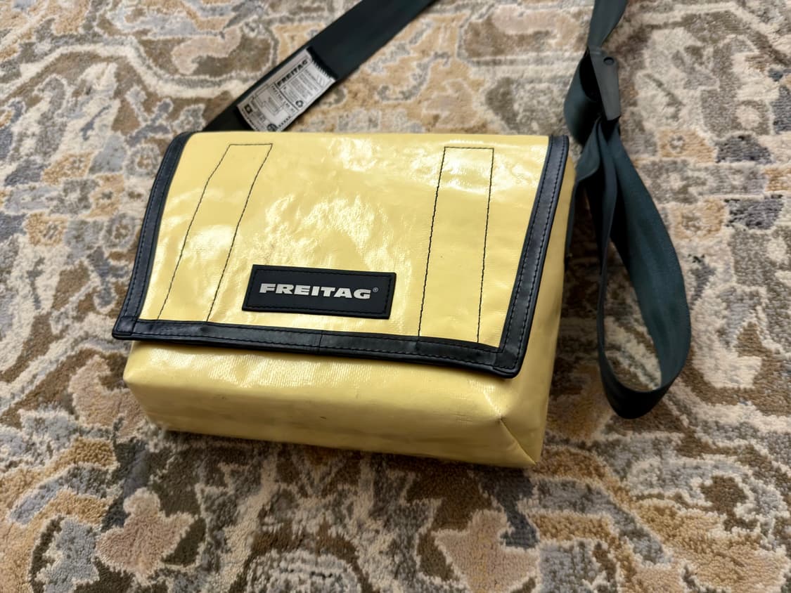 [프라이탁] 라씨 메신저백 (올레몬/옐로우) 상큼한 데일리 포인트백 상품이미지2