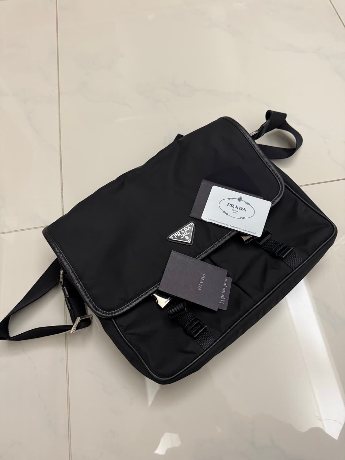 프라다 리나일론 사피아노 가죽 숄더백 상품이미지4