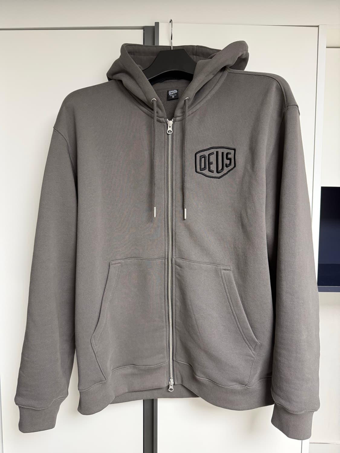 [XL] 데우스 후드집업 차콜 상품이미지2