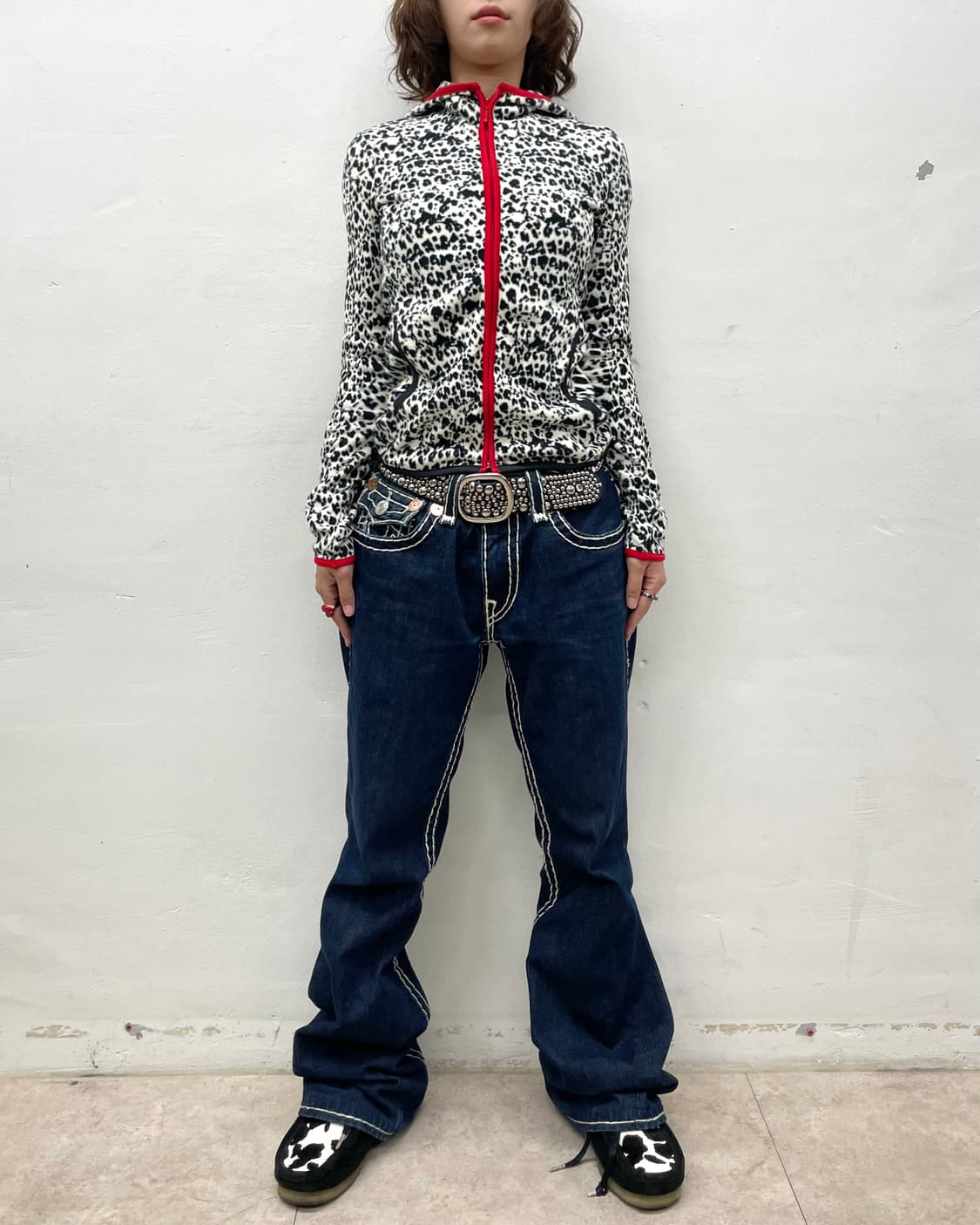 Red-lined cow hooded zip-up 상품이미지4