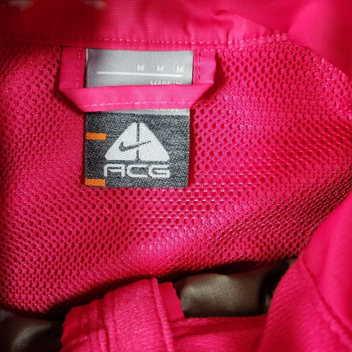 나이키 ACG 바람막이 상품이미지2