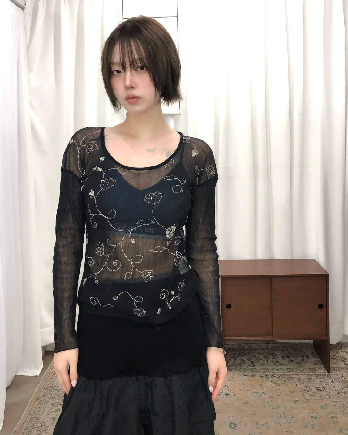 블랙 플라워 시스루 탑 상품이미지1