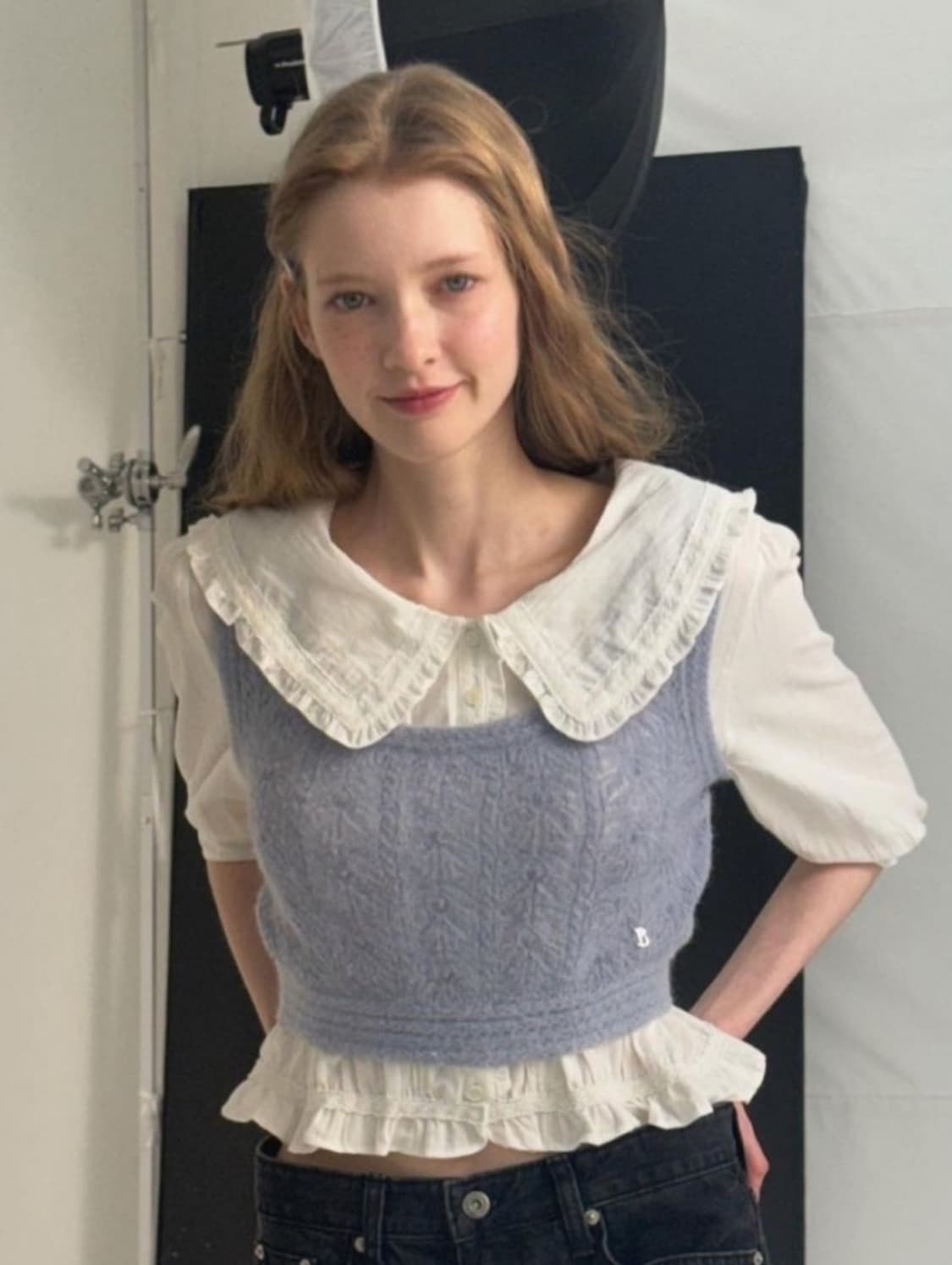 The barnet 더바넷 cottage ruffle blouse 상품이미지4
