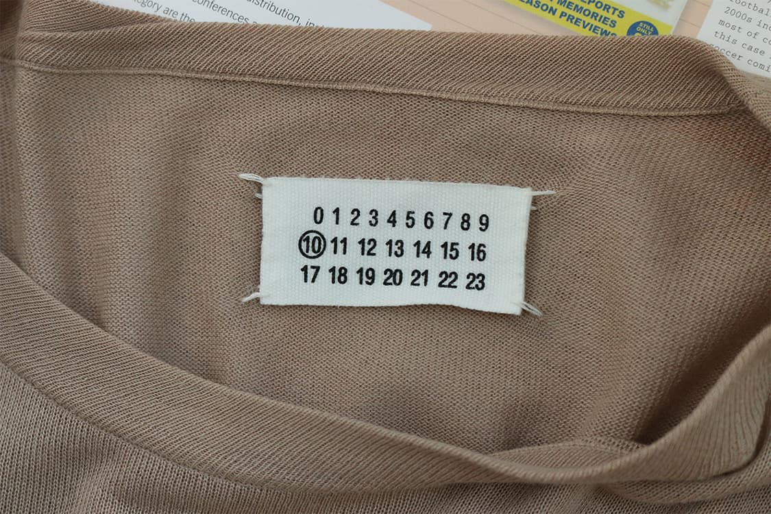 메종 마르지엘라 베이지 니트 탑 상품이미지8