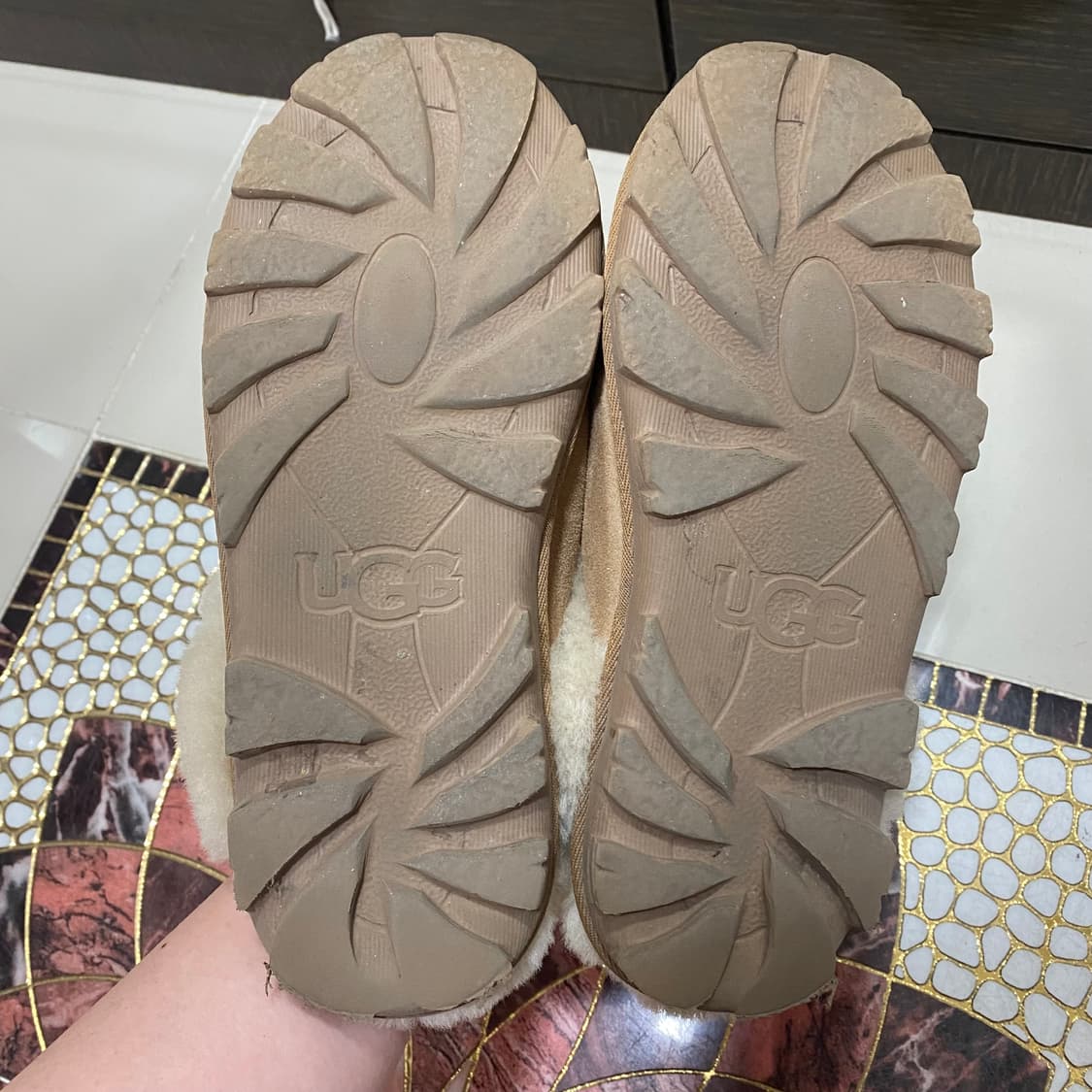 [백화점 정품] 미국 어그 UGG 코케트 체스트넛 슬리퍼 (230/US6 상품이미지3