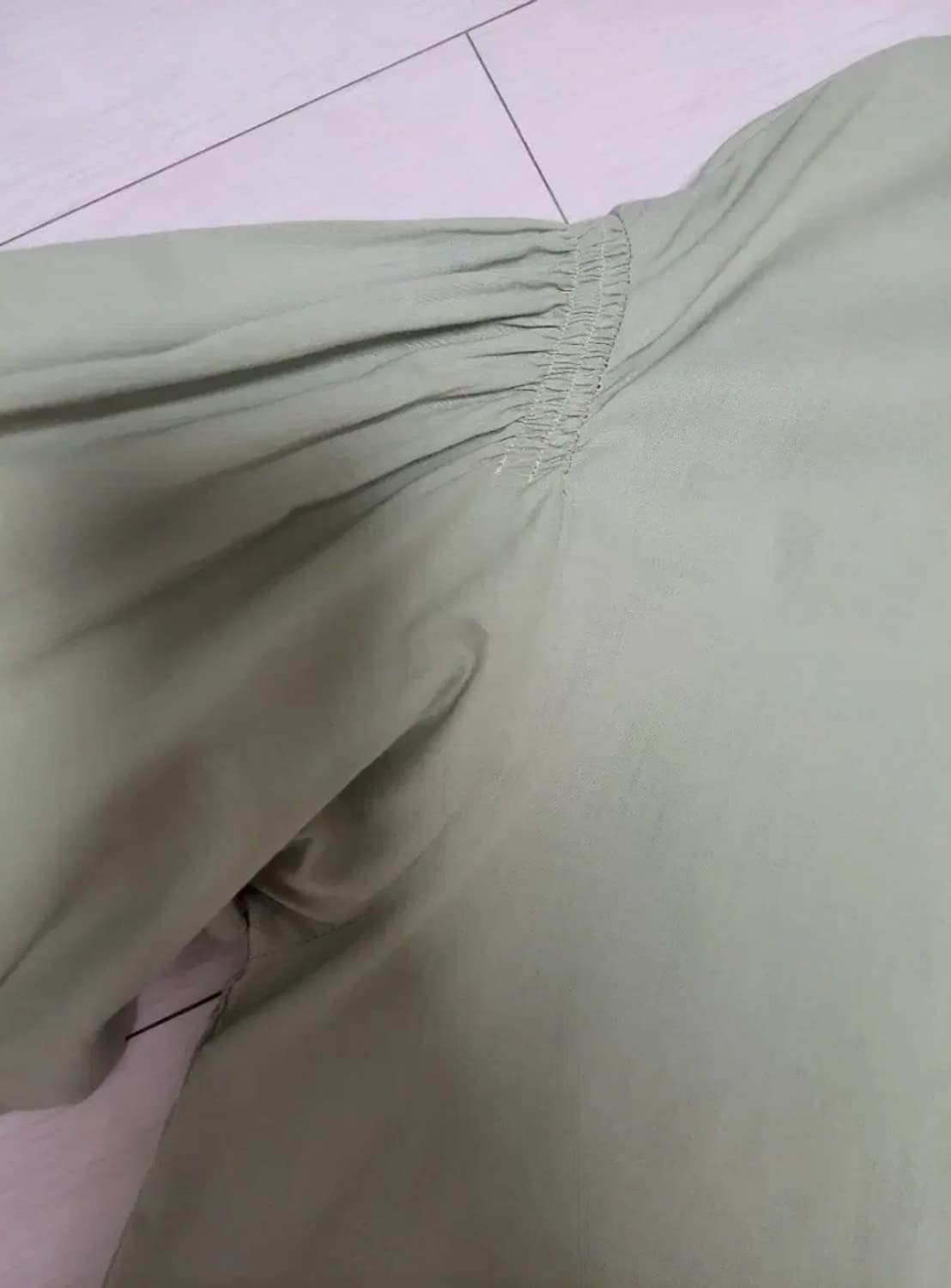 급처새상품!SOUP숲 팔셔링 우아한셔츠블라우스 레니본st오브제st샤틴st 상품이미지3