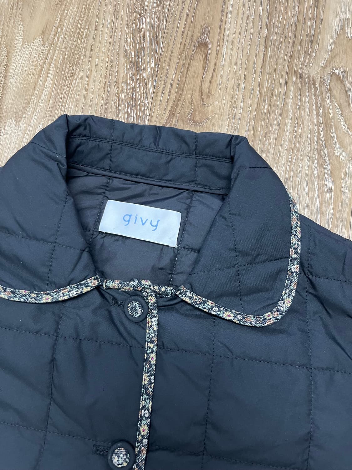 Givy 퀄팅자켓 블랙/베이지 개별 상품이미지3