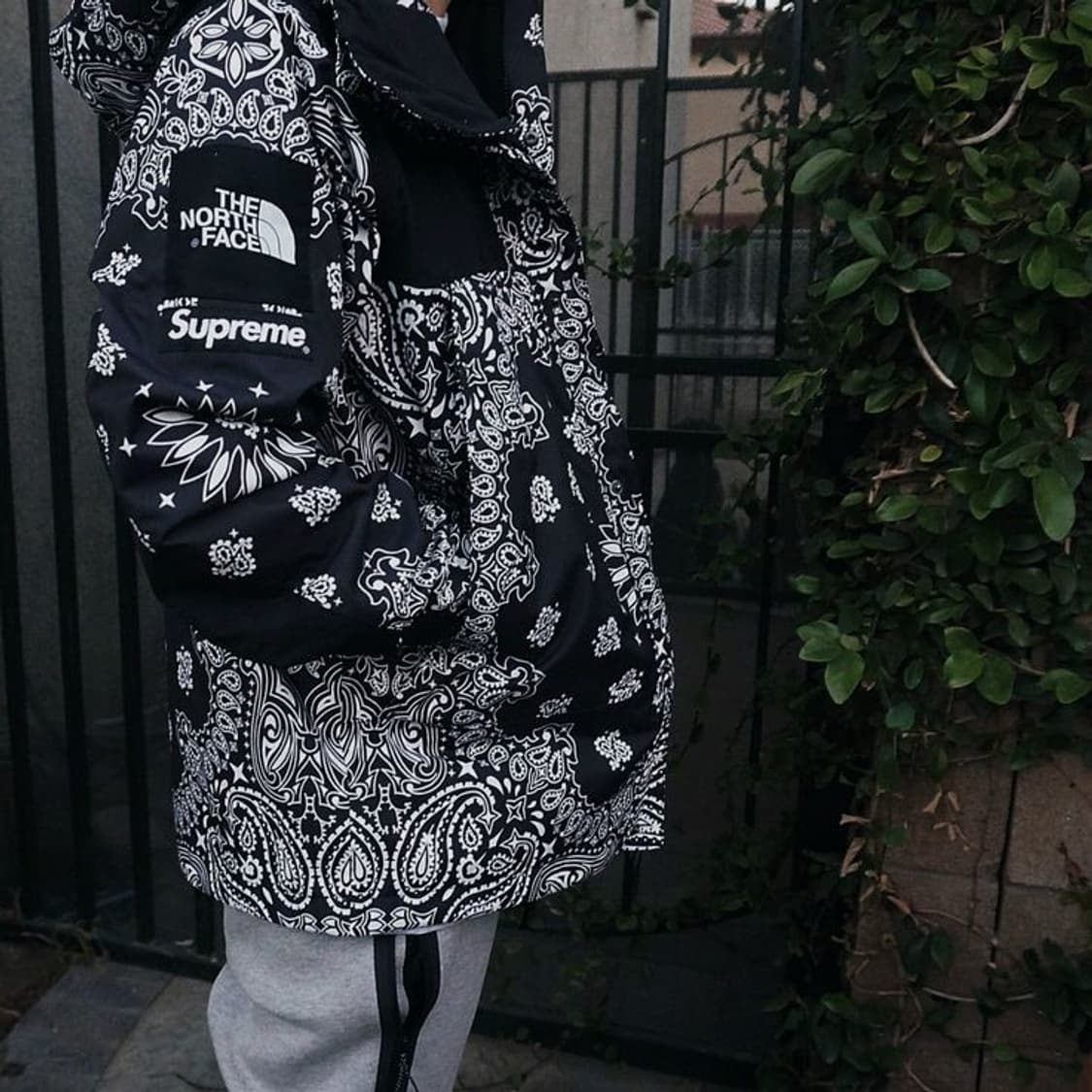 슈프림 노스페이스 14FW 반다나 자켓 블랙 상품이미지10