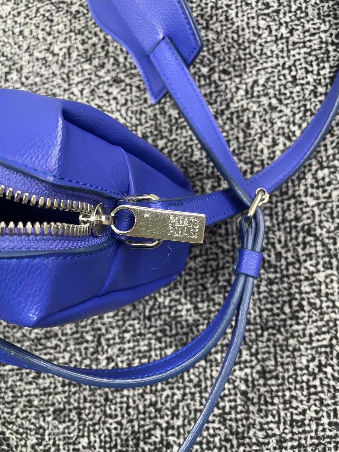 빈티지9. ISSEY MIYAKE 플리츠 플리즈 숄더백 크로스백 블루 상품이미지4