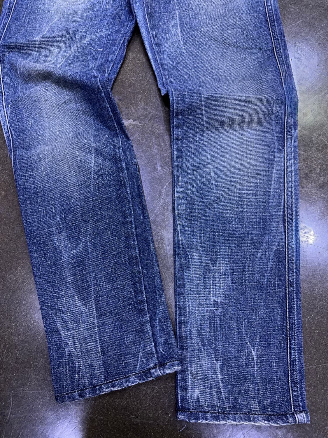 디젤 Staffy 스태피 레귤러 테이퍼드핏 빈티지 데님팬츠 28 상품이미지6