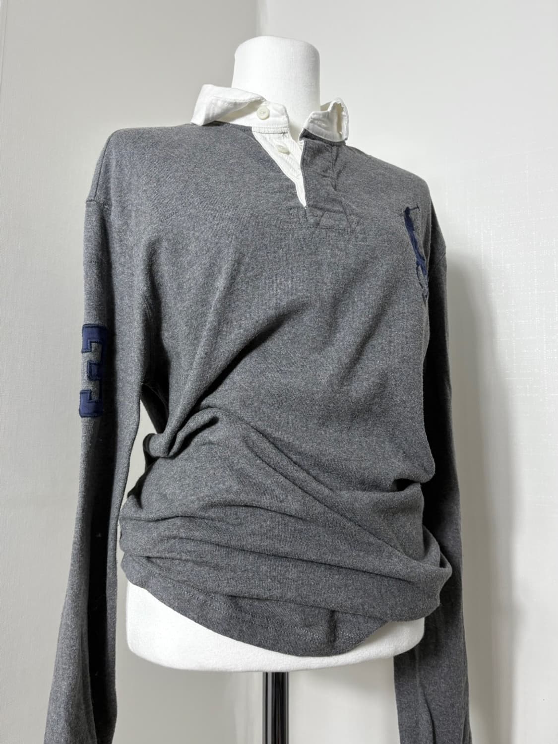 폴로 그레이 네이비 빅포니 카라 롱슬리브 상품이미지2