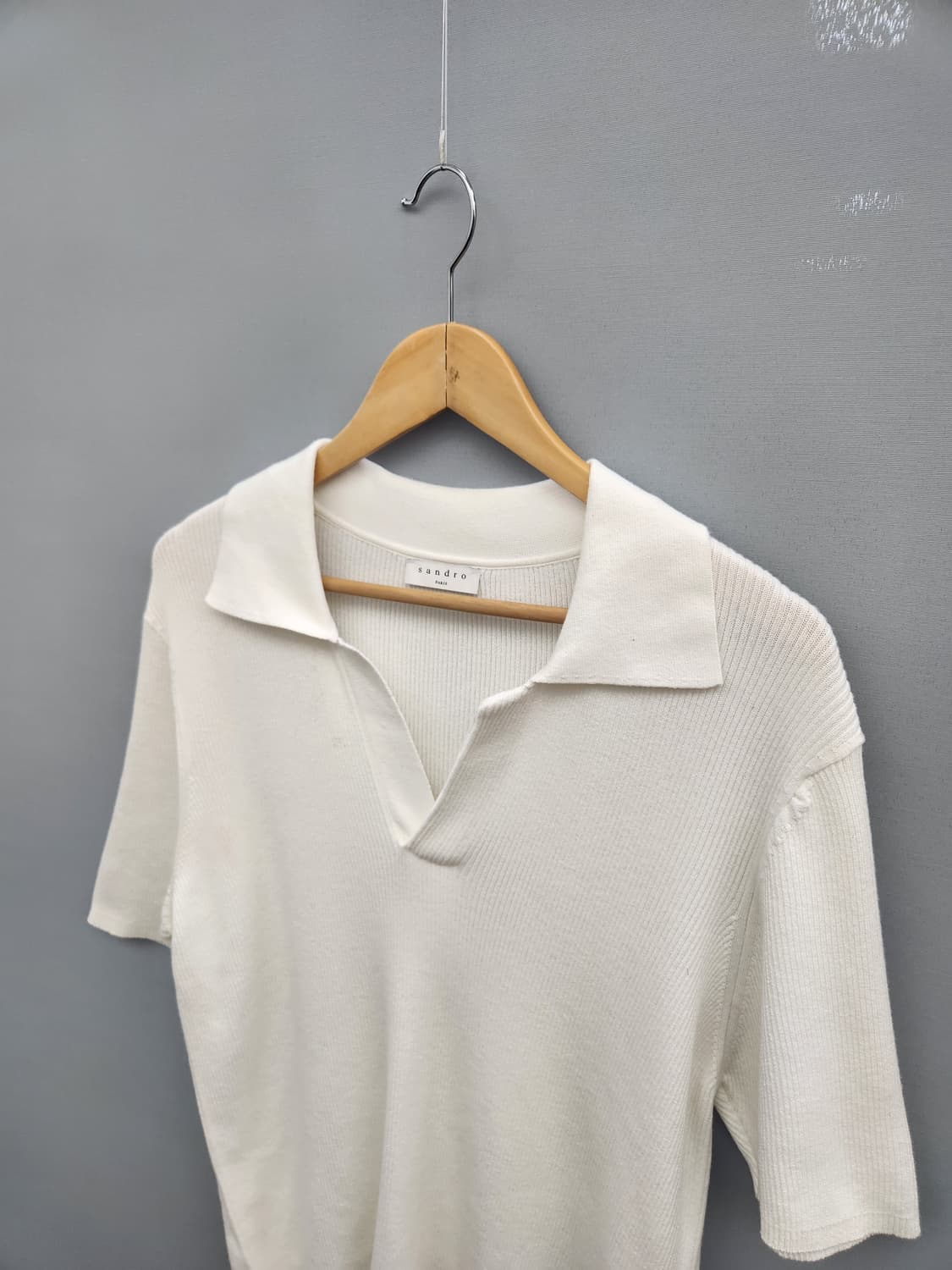 산드로 오픈카라 립 폴로 니트 티셔츠 상품이미지3