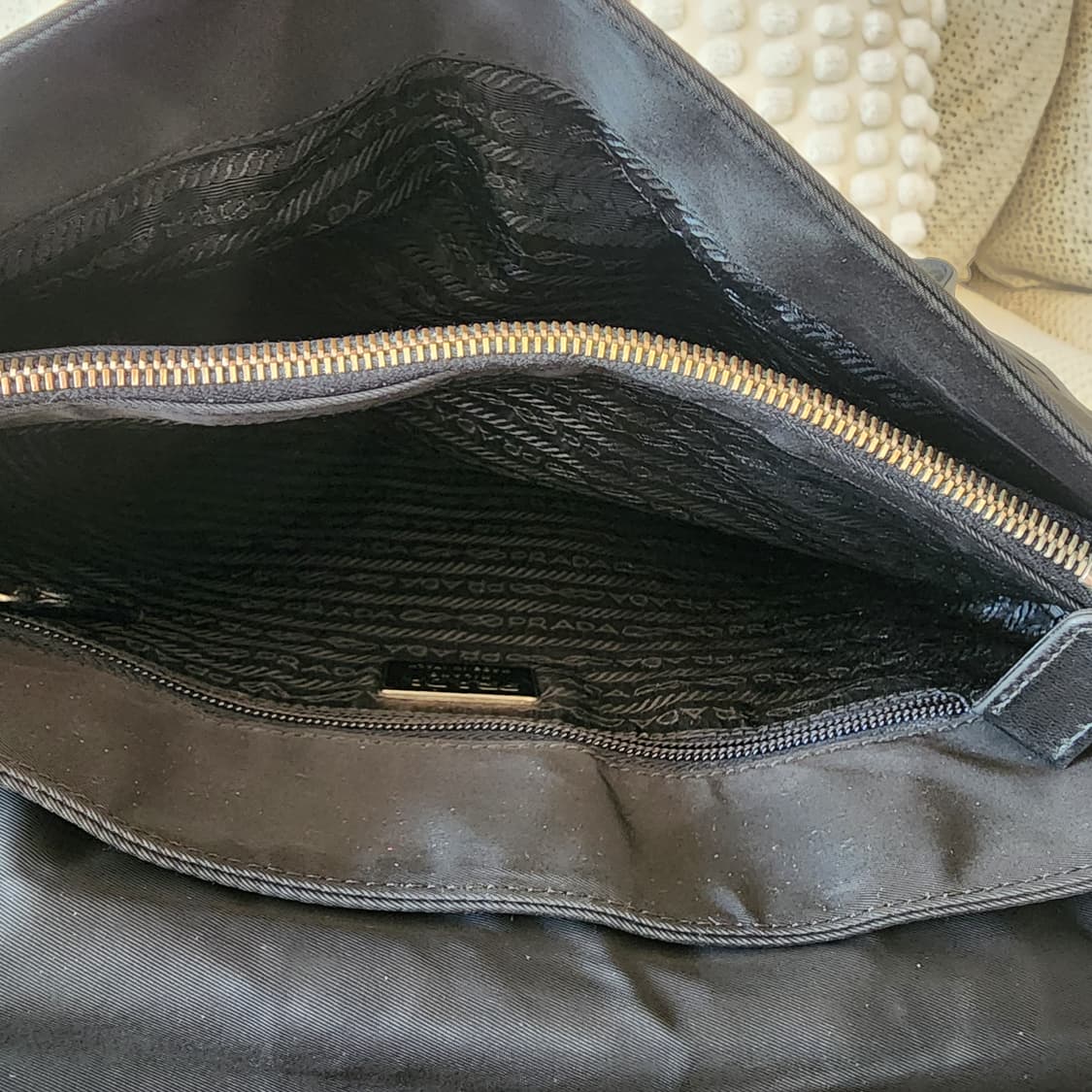 상태양호 프라다 나일론 × 나파가죽 콤비 스퀘어 크로스백 숄더백 상품이미지10