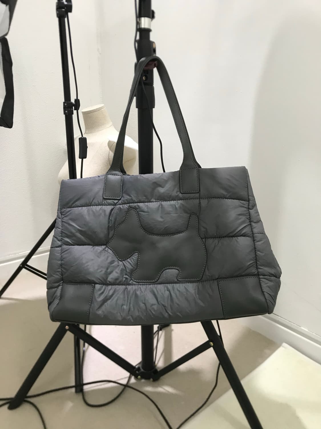 AGATHA grey padded tote/shoulder bag 상품이미지8