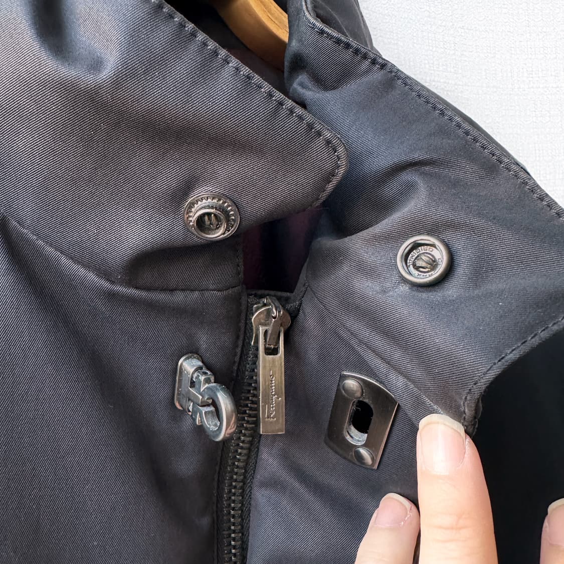 살바토레 페라가모 윈터프루프 간치니 코트 블랙 48 상품이미지5