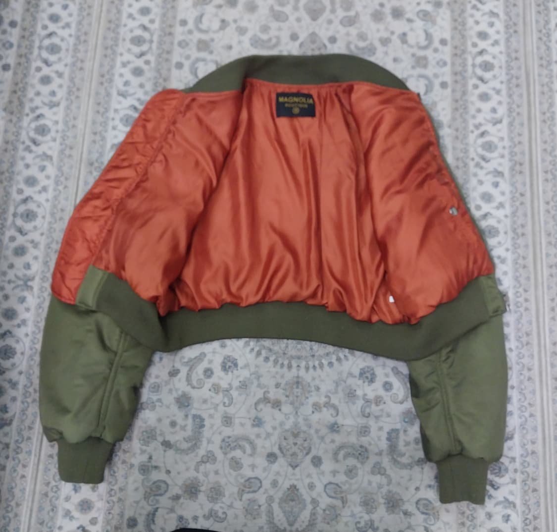 MAGNOLIA 부티크 크롭 봄버 점퍼 상품이미지2
