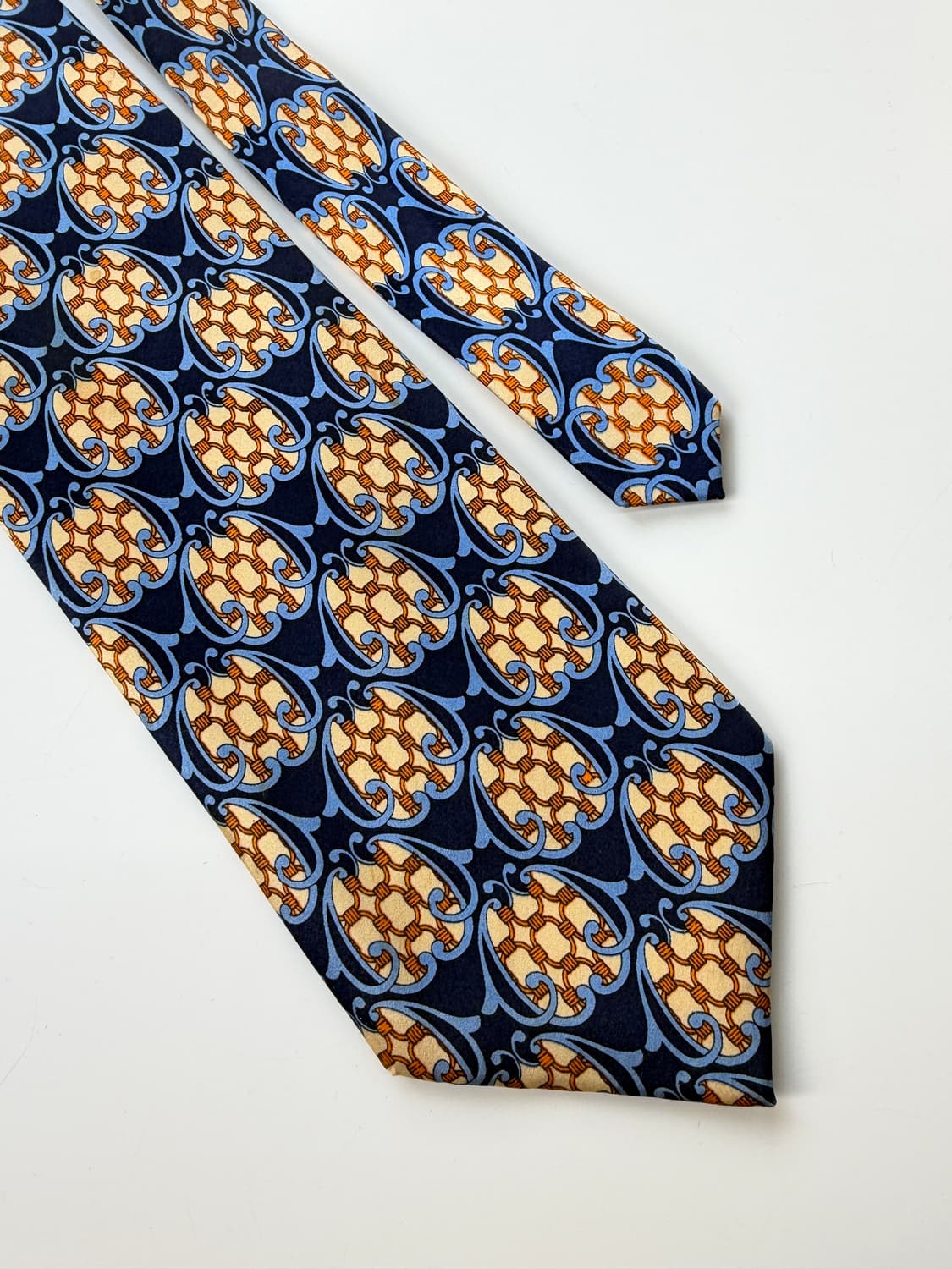 미치코런던(MICHIKO LONDON) 실크 넥타이 9.3cm 상품이미지4