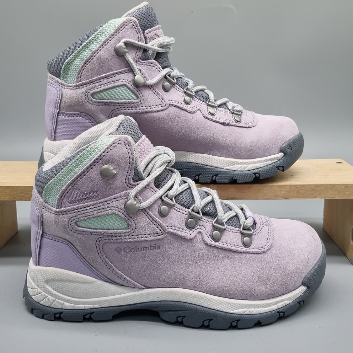 컬럼비아 여성등산화235 상품이미지1