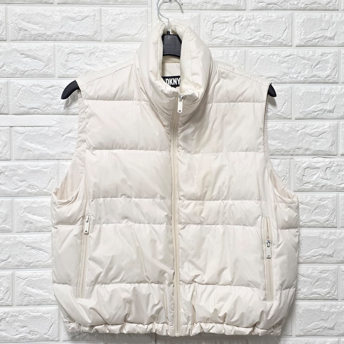 택포// DKNY 패딩 조끼 S 상품이미지1