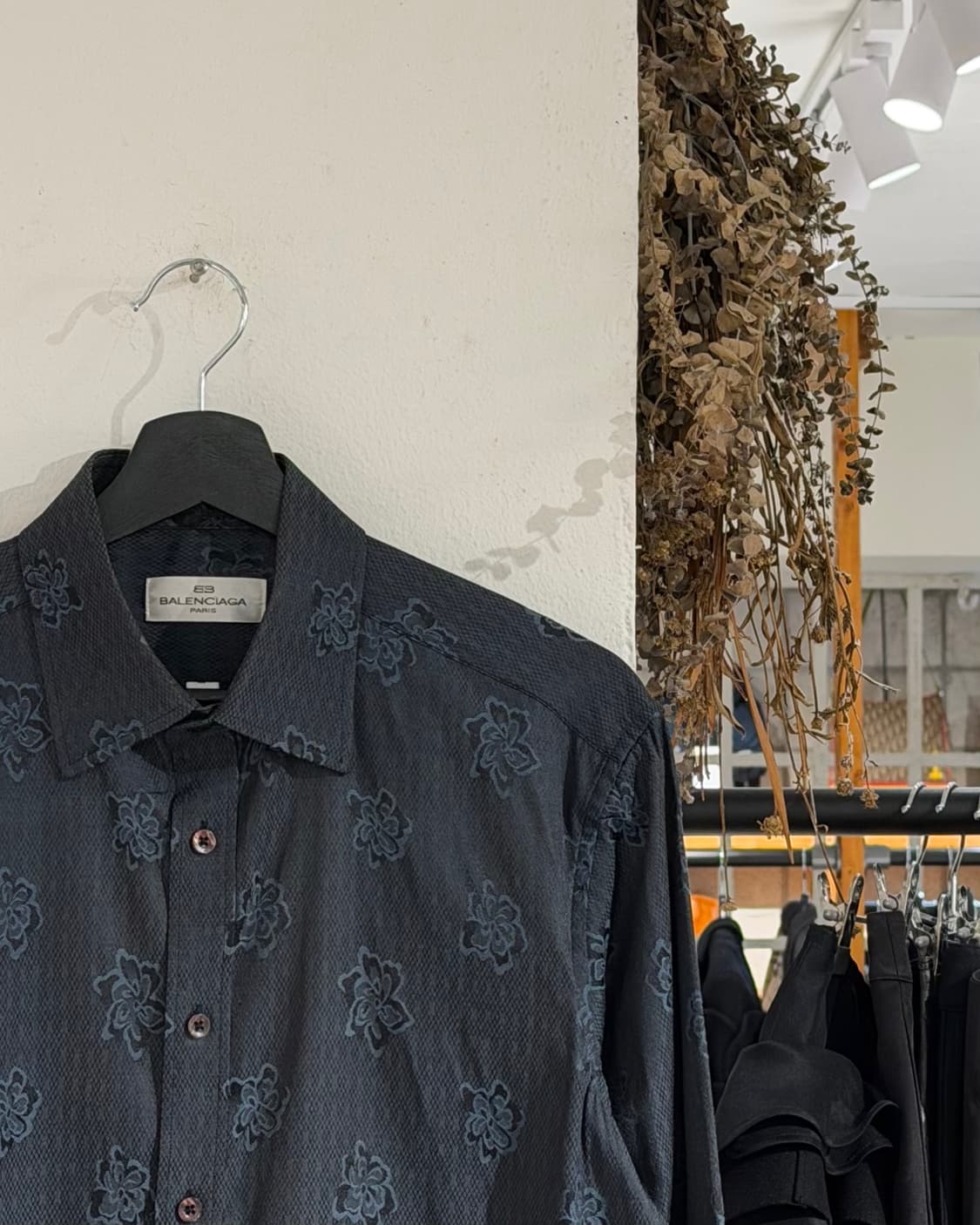 발렌시아가 네이비 플라워 롱슬리브 셔츠 상품이미지3