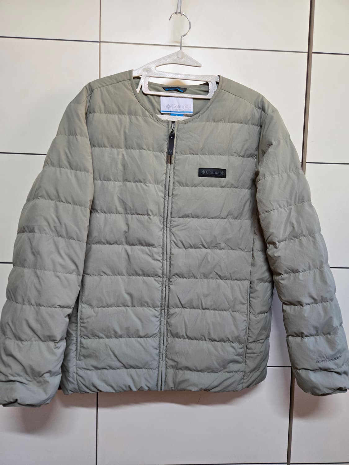 콜롬비아 남성 구스다운 경량패딩 상품이미지1