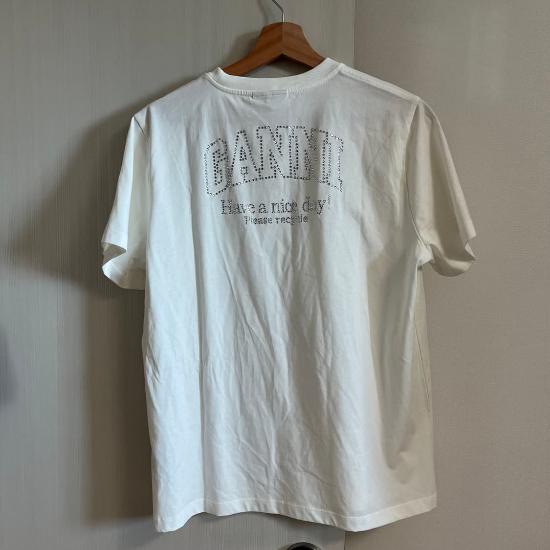 (새상품) 반팔티 상품이미지2